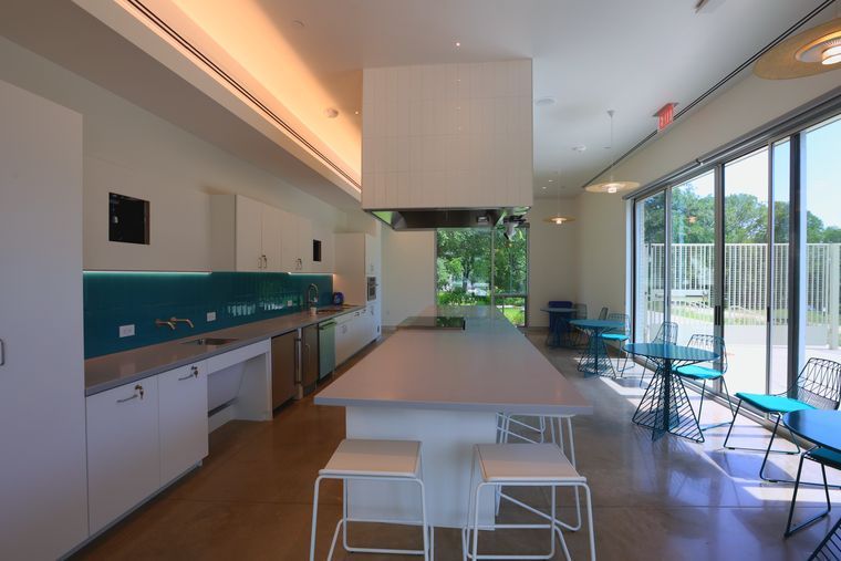 Emma S. Barrientos MACC — Interior